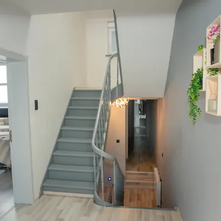 Agreable Et Charmante Maison * Mons
