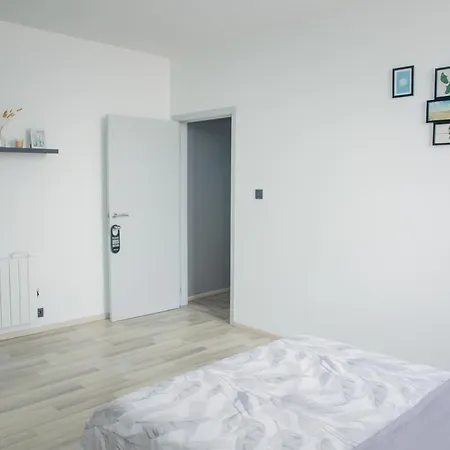 Agreable Et Charmante Maison Guest house Mons